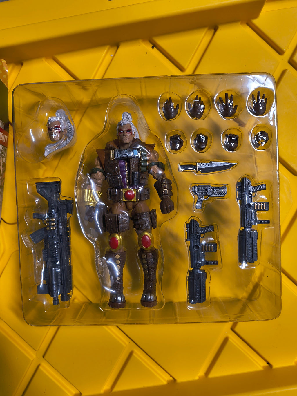 ROB LIEFELD'S- BLOODSTRIKE CABBOT (PRE-OWNED)