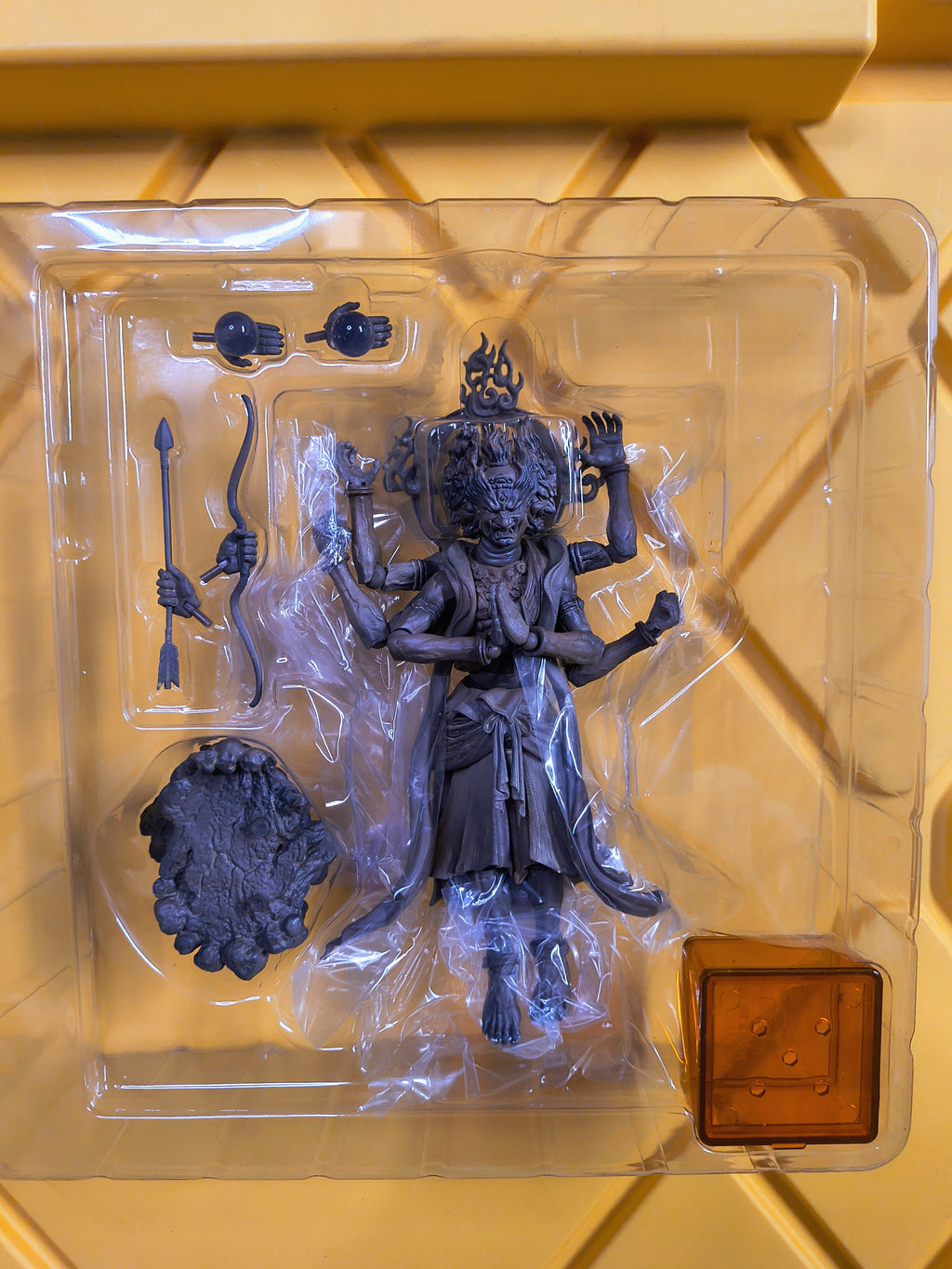 REVOLTECH- TAKEYA ASHURA WOODEN VER. 003EX JAPAN (PRE-OWNED)